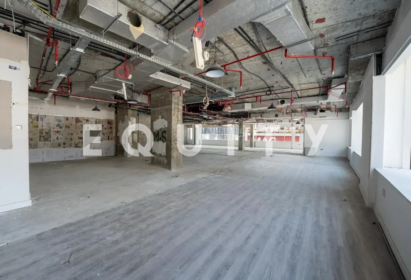 Bare Unit | 13 Parking Spaces | Canal View