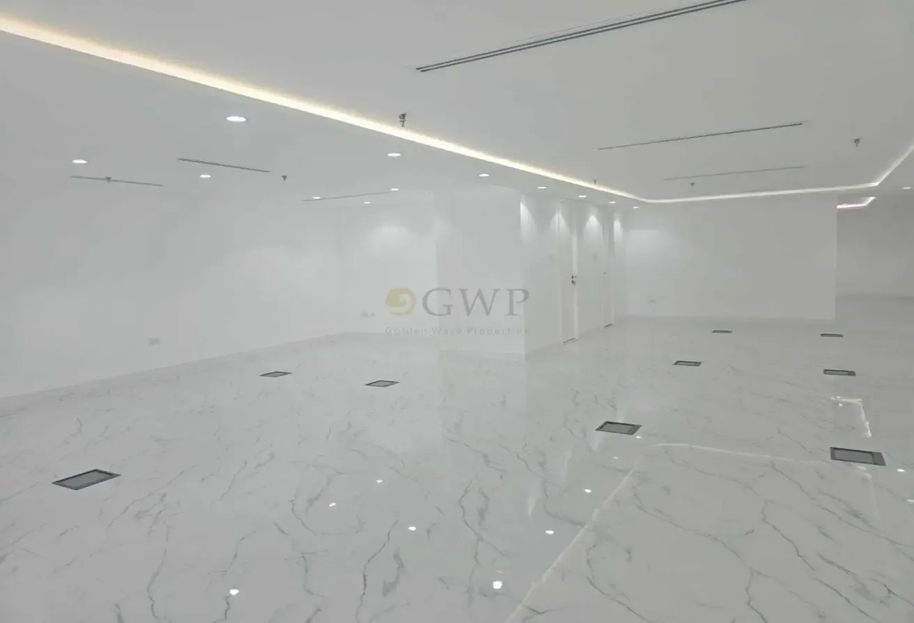 New Fitted office with 13 Parking | Ready to move