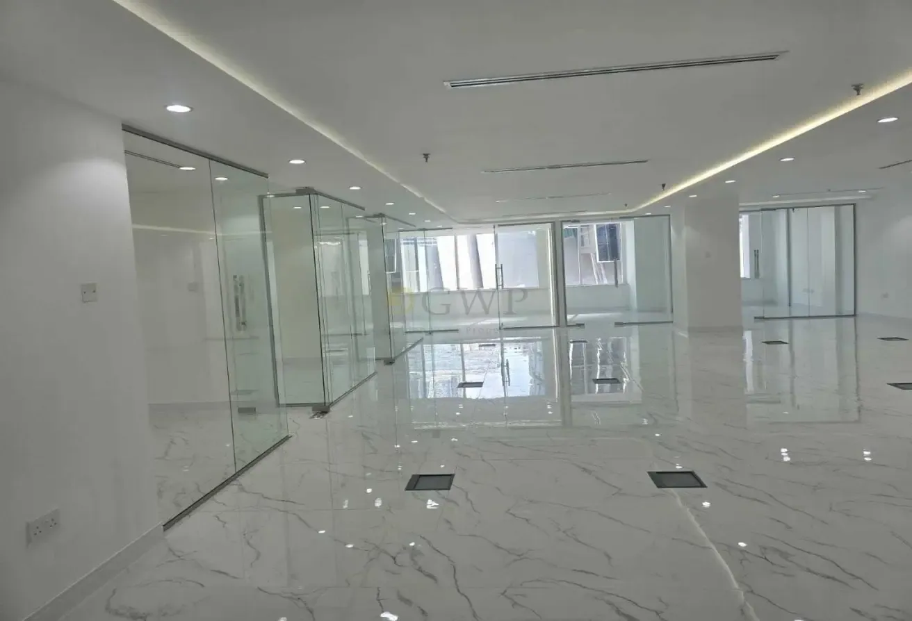 New Fitted office with 13 Parking | Ready to move