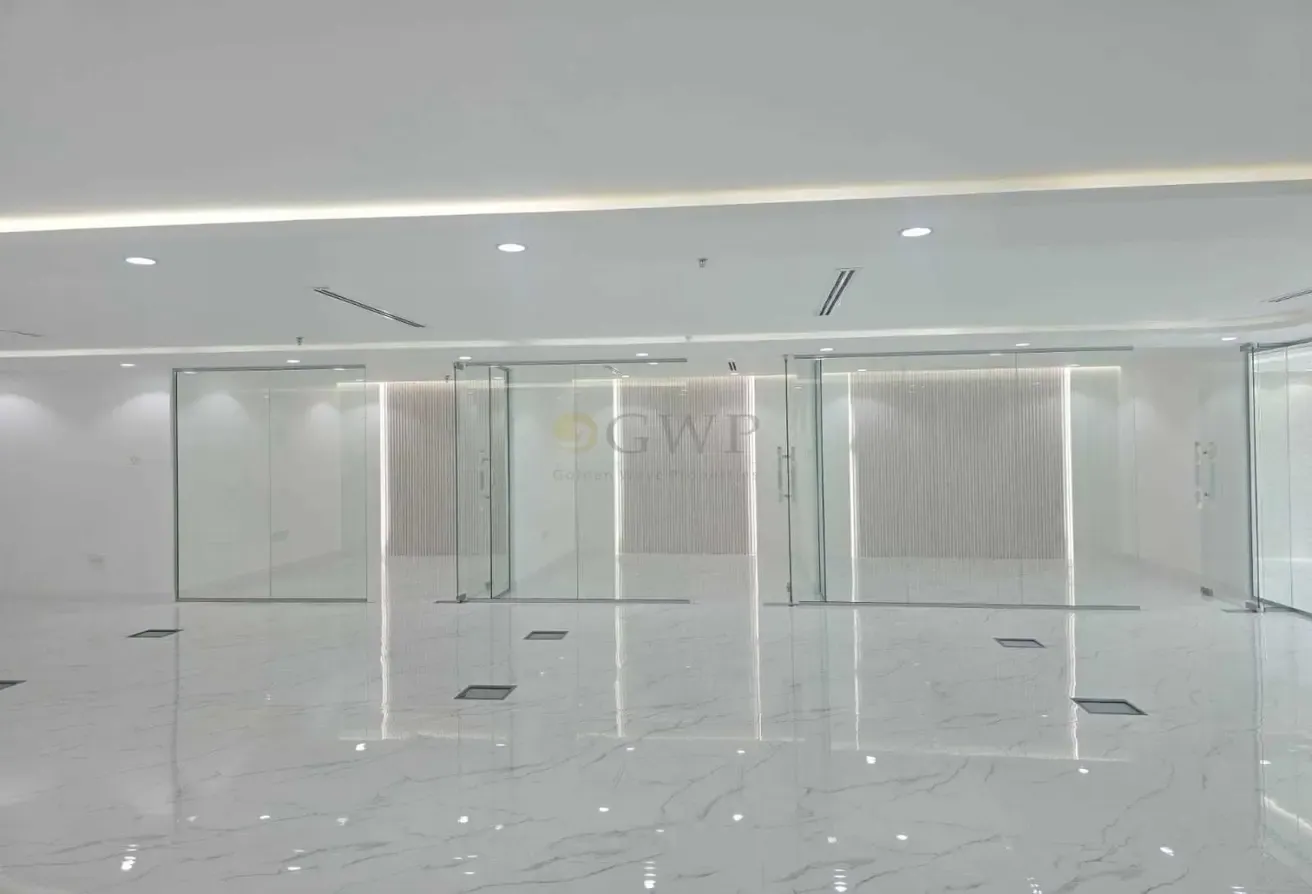 New Fitted office with 13 Parking | Ready to move