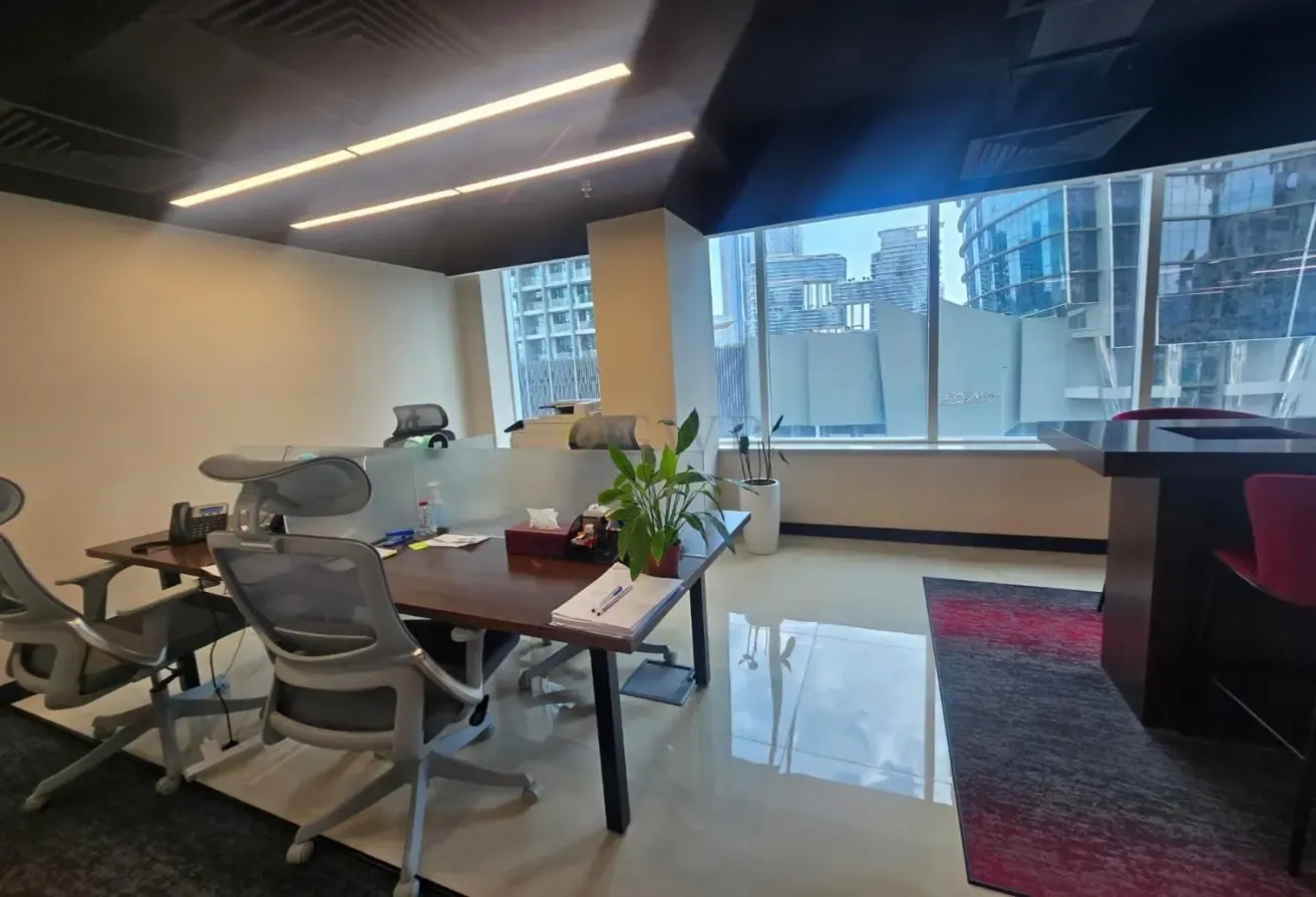 12 Parking | Fitted and Furnished | Vacant