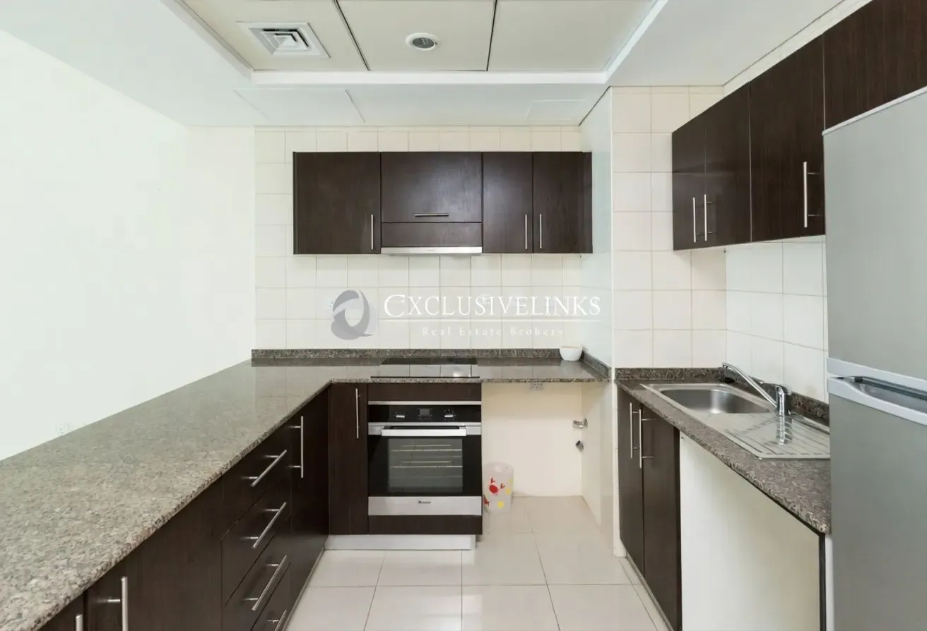 Mid Floor | Central Location | Notice Given