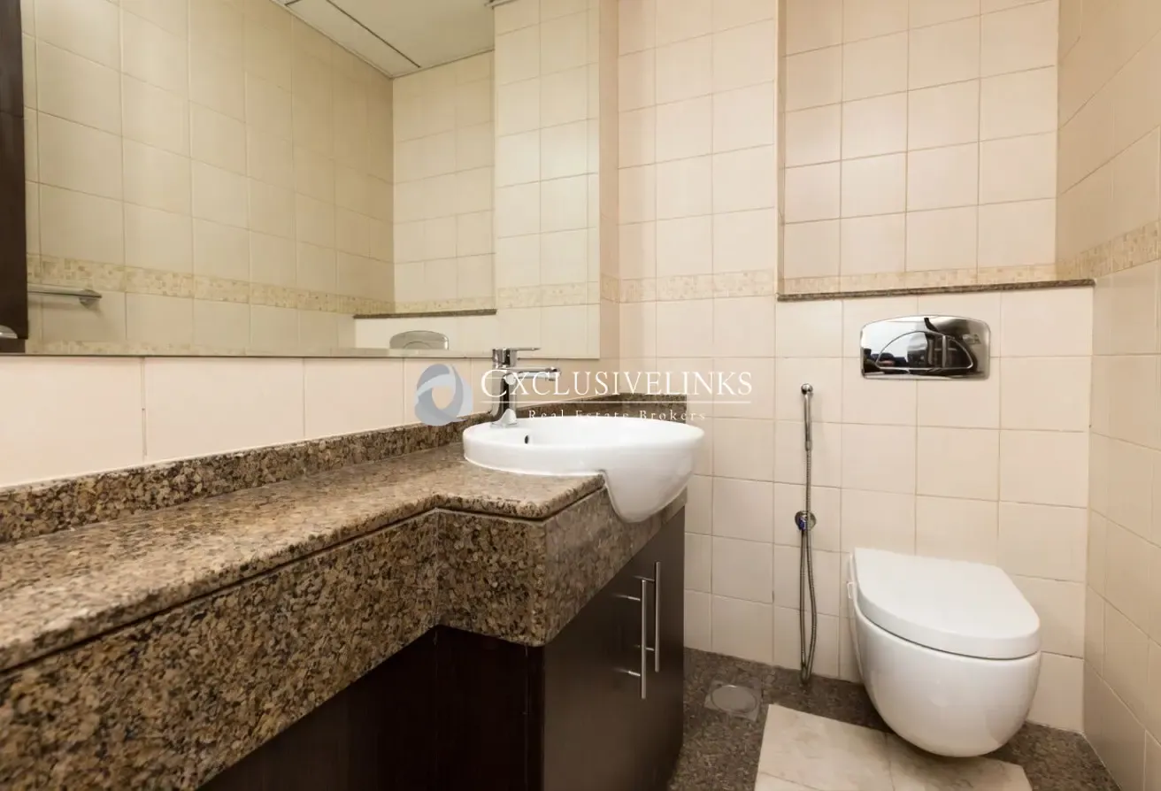 Mid Floor | Central Location | Notice Given