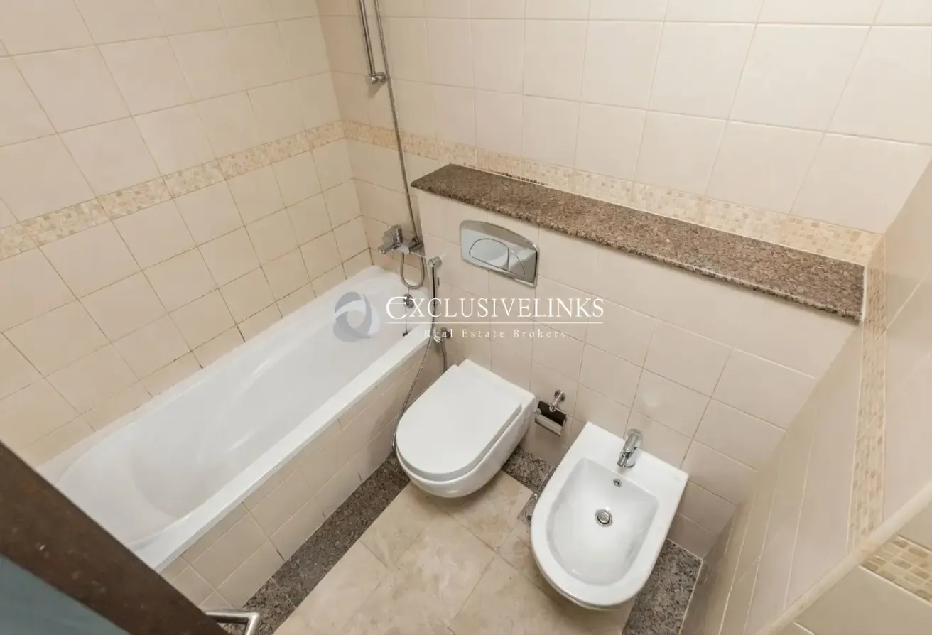 Mid Floor | Central Location | Notice Given