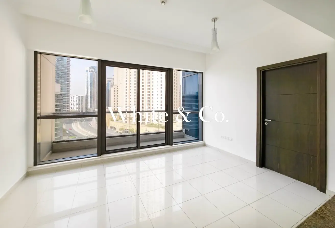 MARINA VIEW | VACANT | EXCELLENT CONDITION