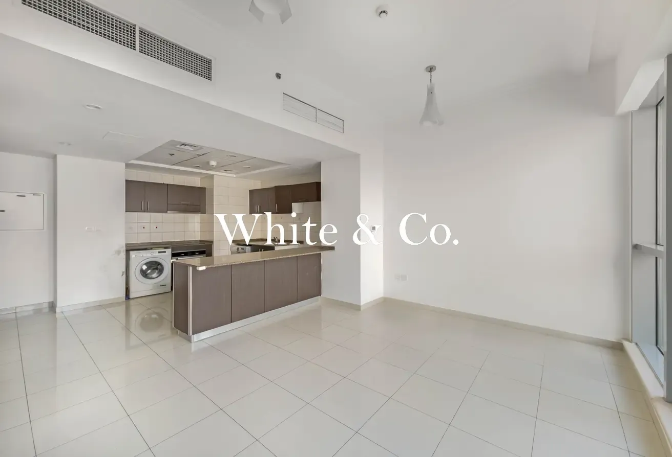MARINA VIEW | VACANT | EXCELLENT CONDITION
