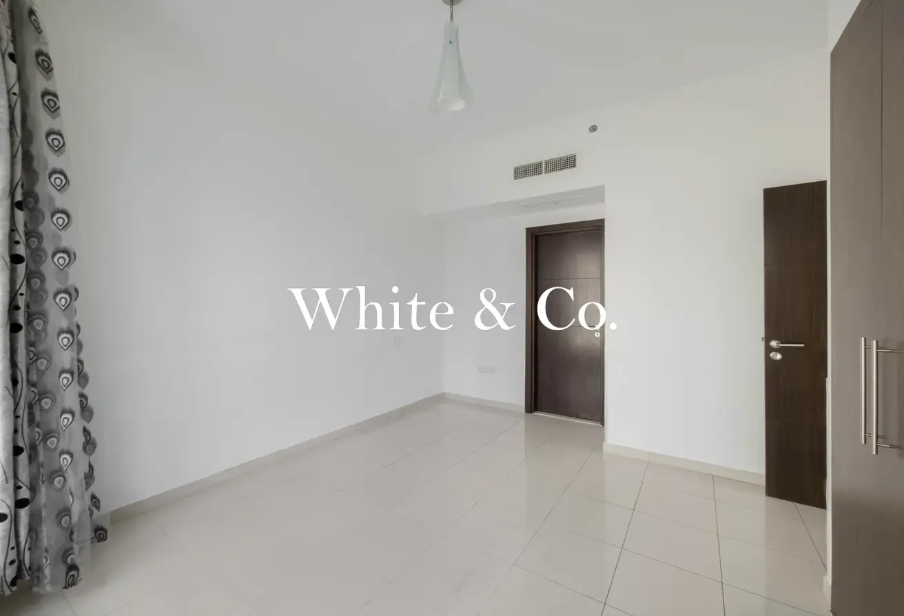 MARINA VIEW | VACANT | EXCELLENT CONDITION