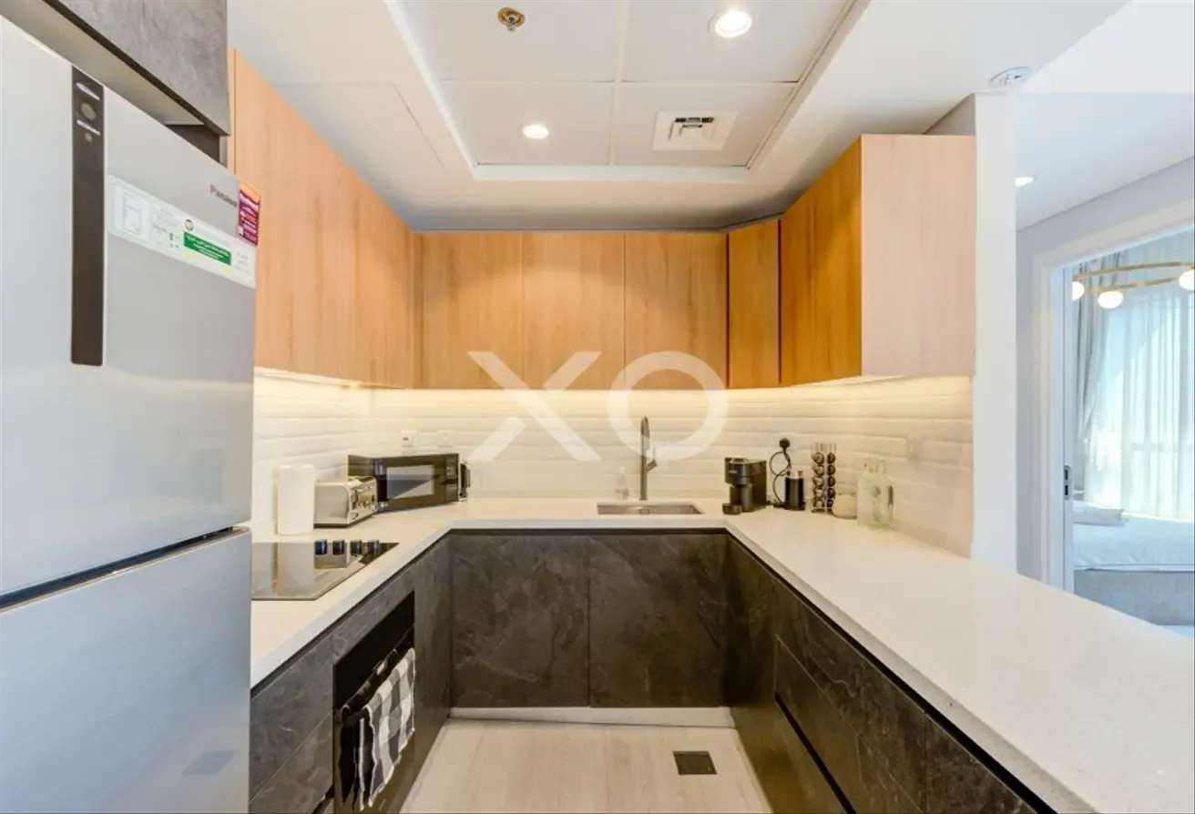 Marina View | Fully Upgraded | Vacant