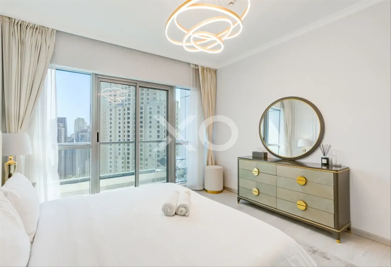Marina View | Fully Upgraded | Vacant