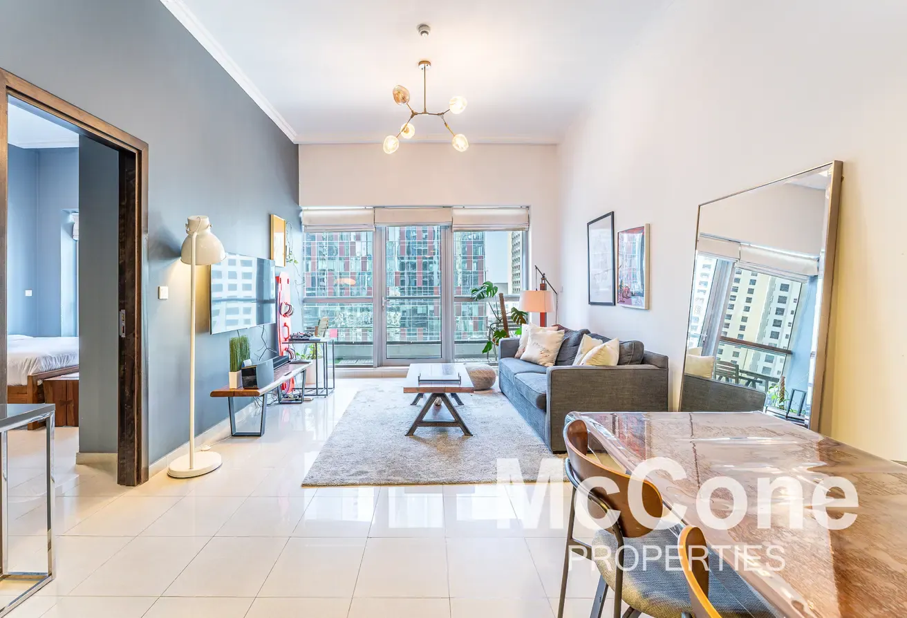 Mid Floor | Prime Location | Vacant Soon