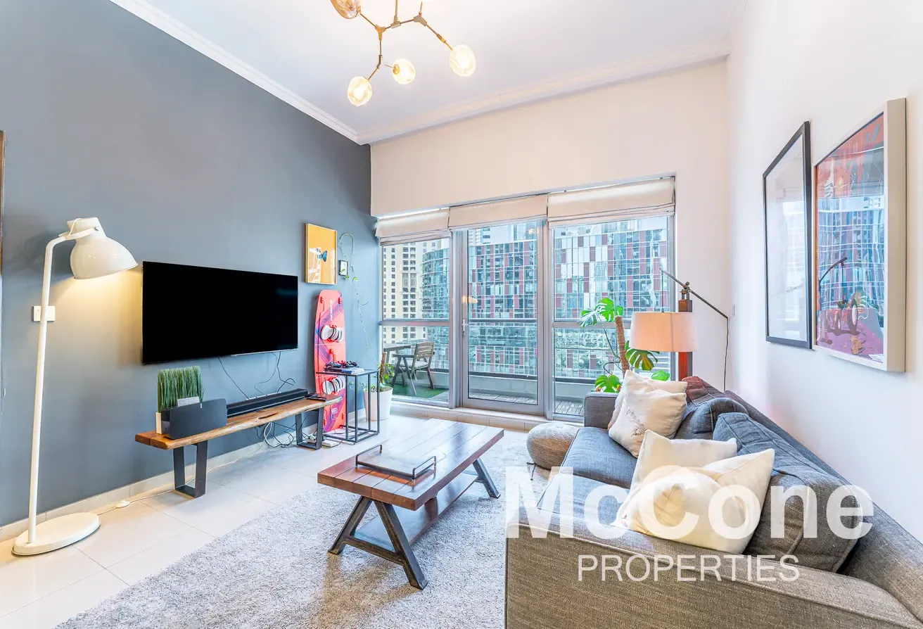 Mid Floor | Prime Location | Vacant Soon