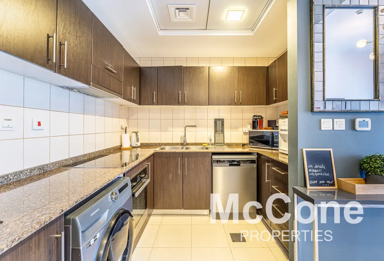 Mid Floor | Prime Location | Vacant Soon