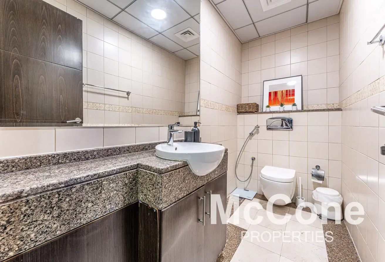 Mid Floor | Prime Location | Vacant Soon