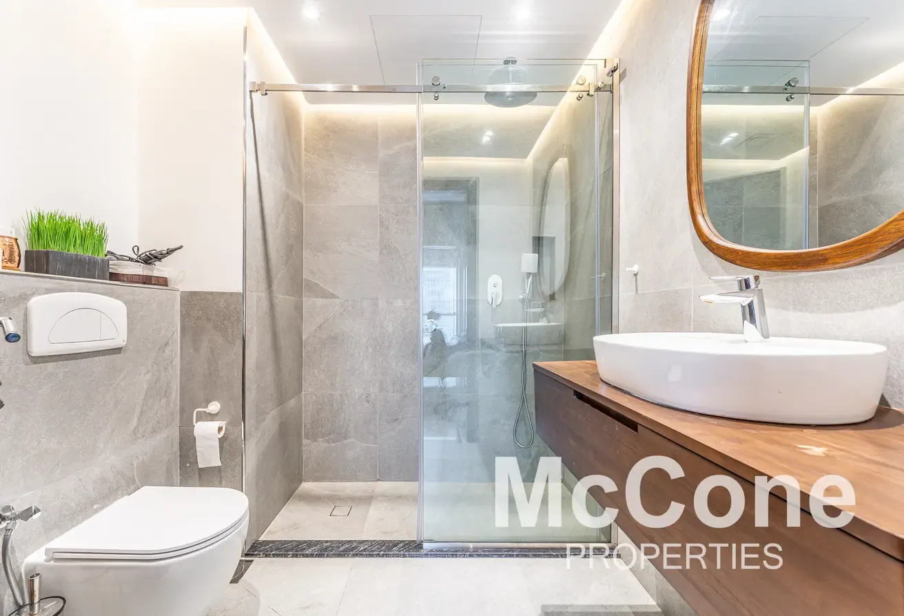 Mid Floor | Prime Location | Vacant Soon