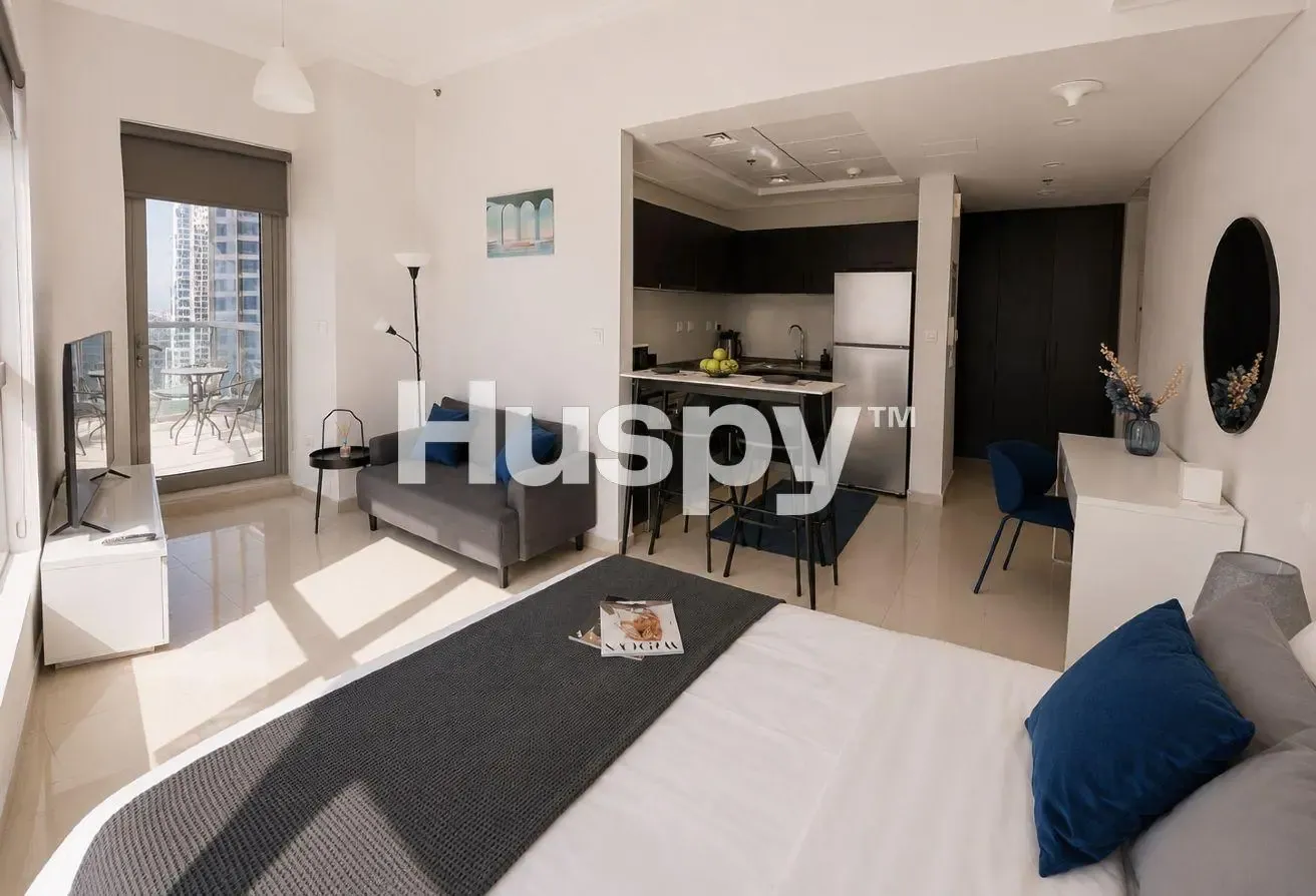 Marina View | High Floor | Vacant