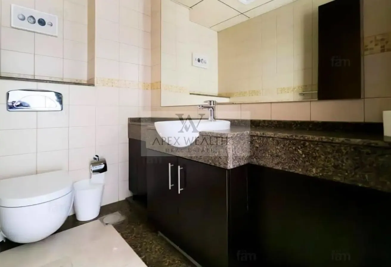 SpaciousUnit | Mid-Floor | Tenanted