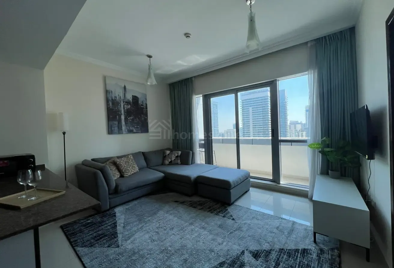 Vacant | Spacious | Skyline View
