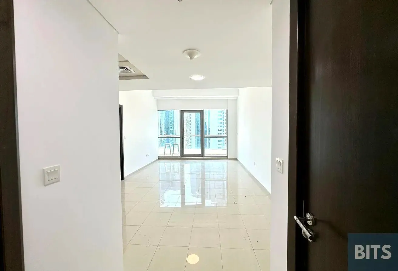 1BR Sea View | Spacious | Rented | Prime Location