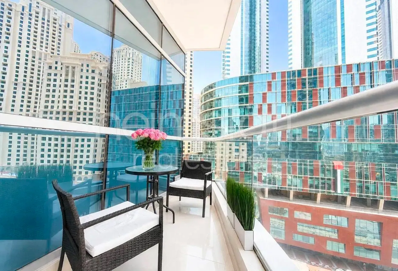 Furnished | Marina Views | Bright Modern Lay out