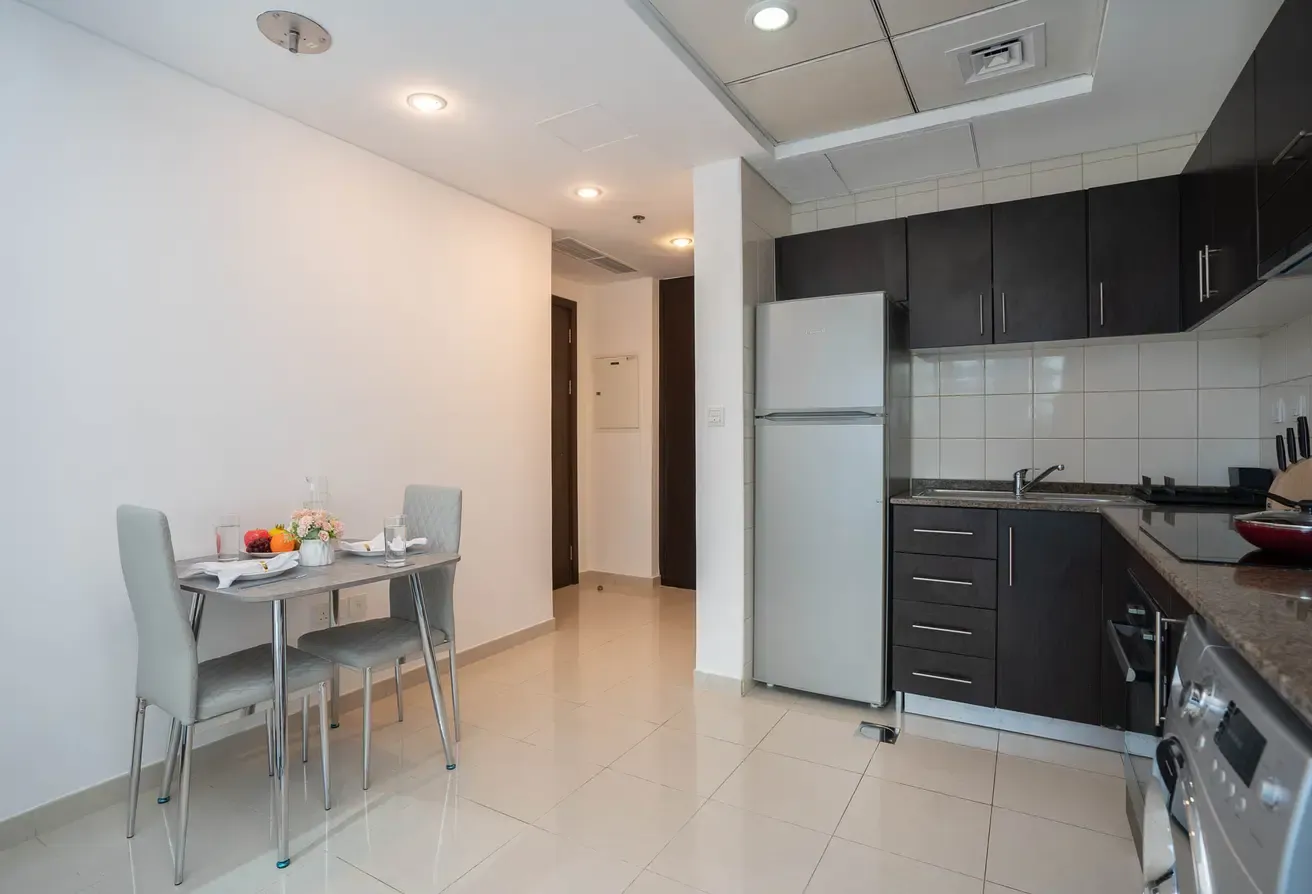 Bright Studio | Amazing Marina Views | Tenanted