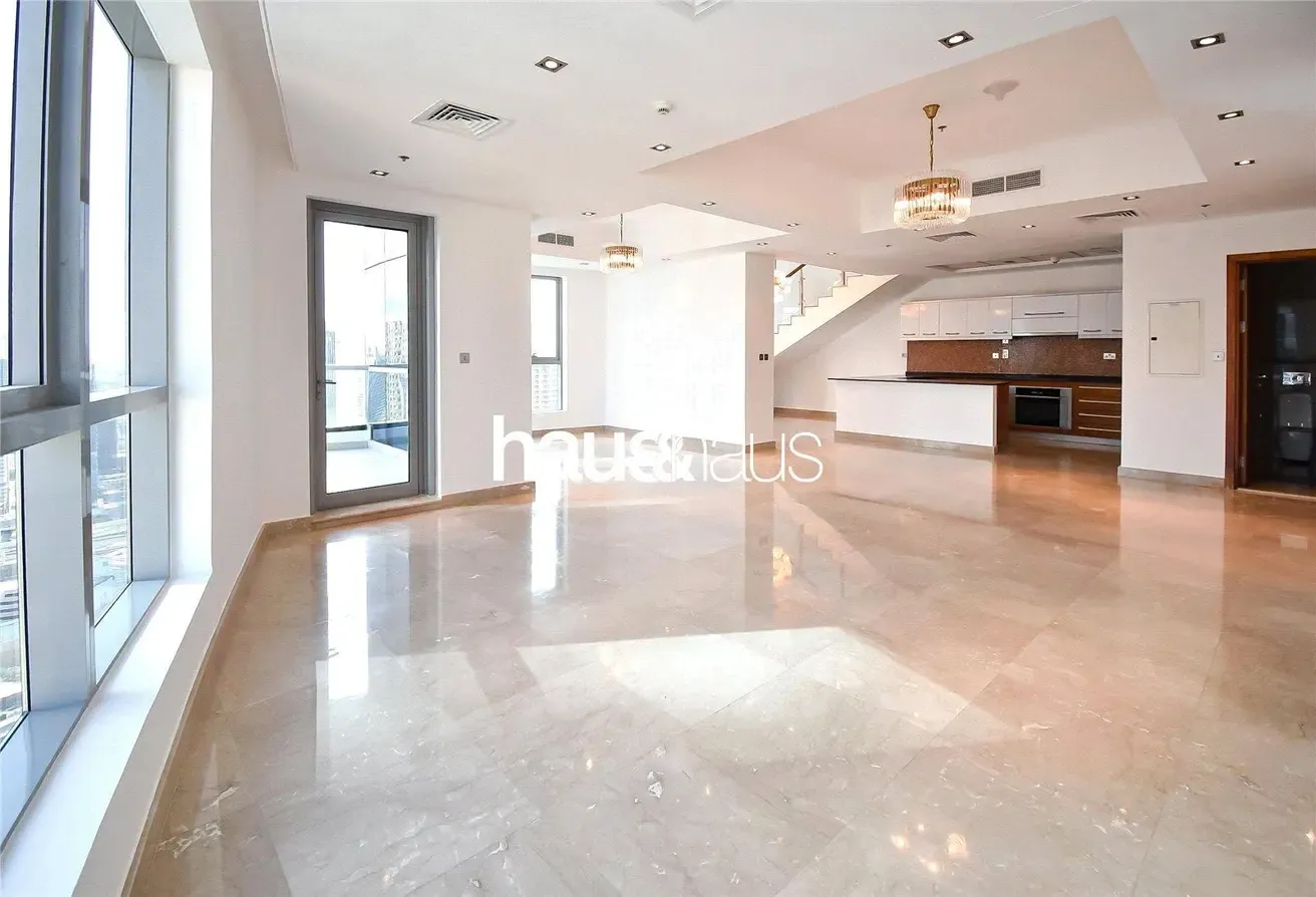 Rare 5 Bed Duplex | Full Marina View | Now Vacant