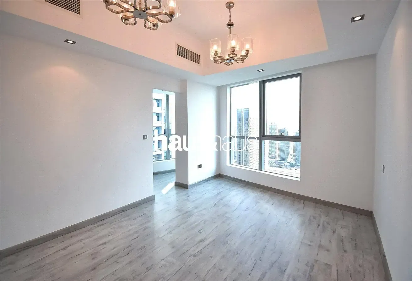 Rare 5 Bed Duplex | Full Marina View | Now Vacant