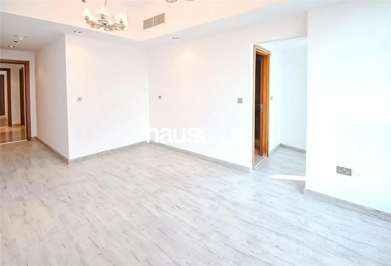 Rare 5 Bed Duplex | Full Marina View | Now Vacant