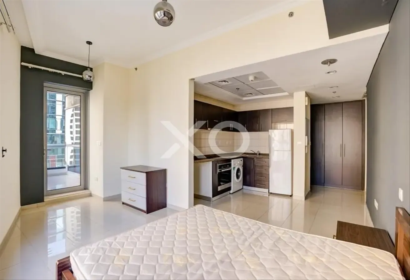 Marina and Sea View | Mid Floor | Vacant