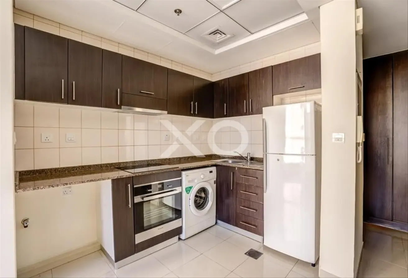 Marina and Sea View | Mid Floor | Vacant