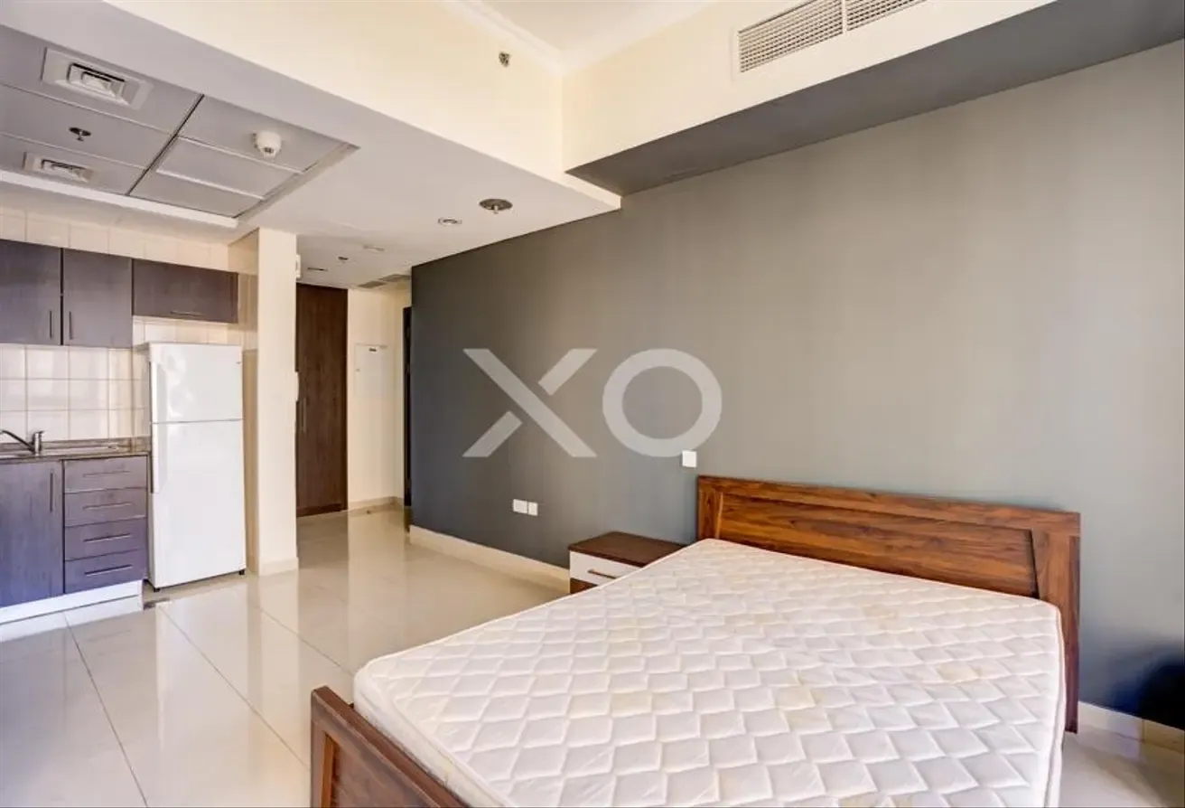 Marina and Sea View | Mid Floor | Vacant