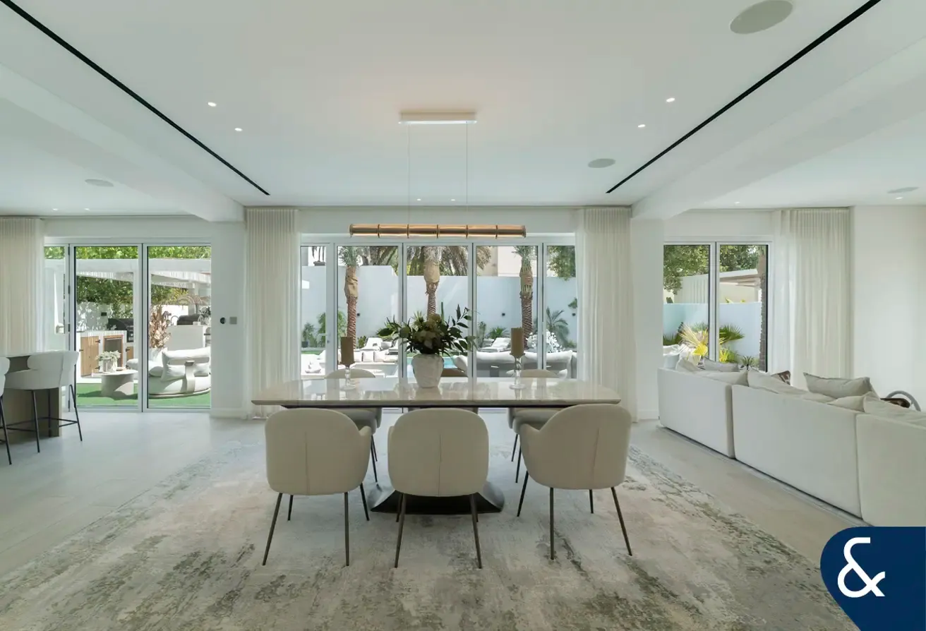 5 Bedrooms | Extended | Luxury Living