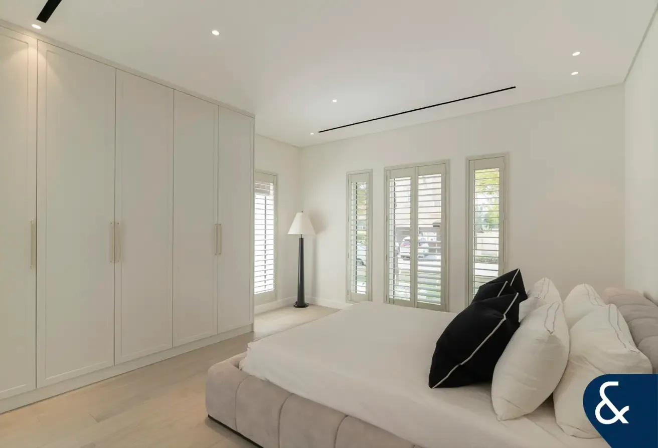 5 Bedrooms | Extended | Luxury Living