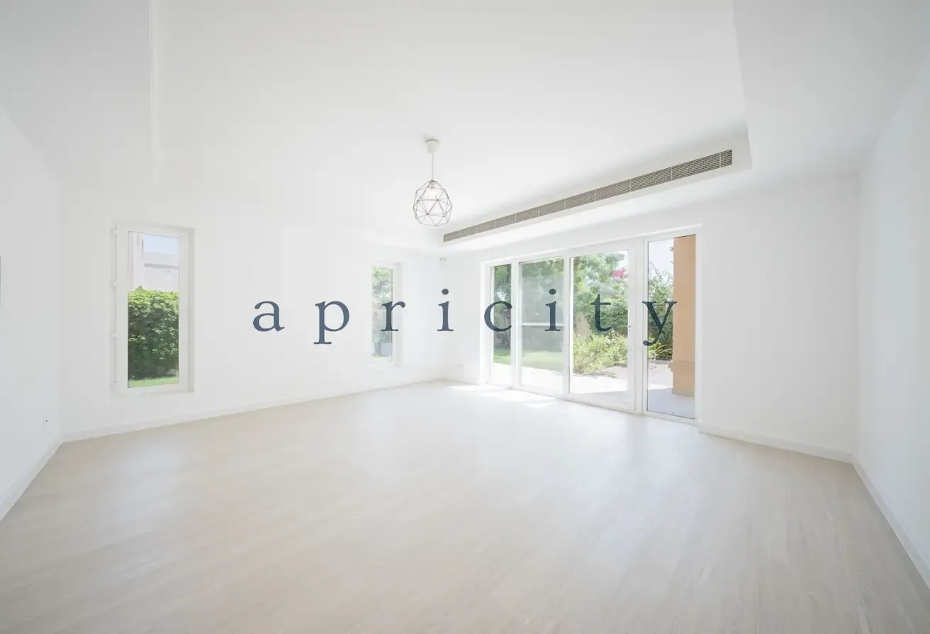 Great Location | Vacant | Renovation Opportunity