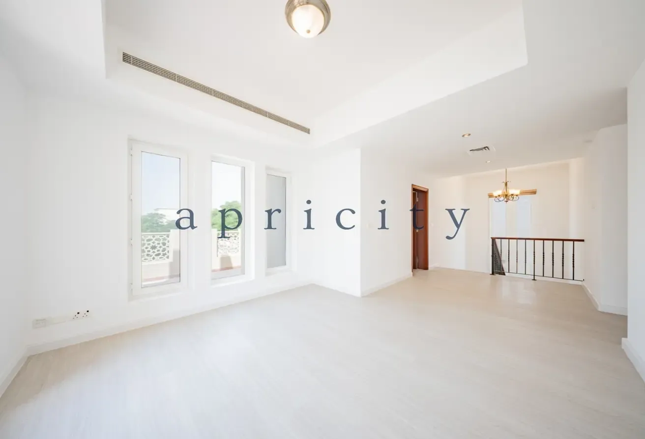Great Location | Vacant | Renovation Opportunity
