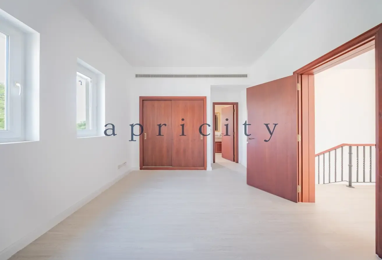 Great Location | Vacant | Renovation Opportunity