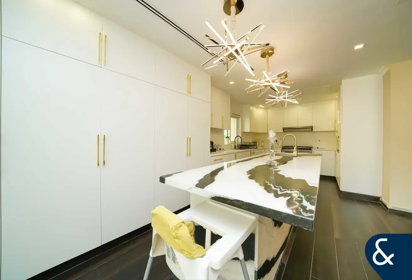 Corner Plot | 6 Bedrooms | Type 13.