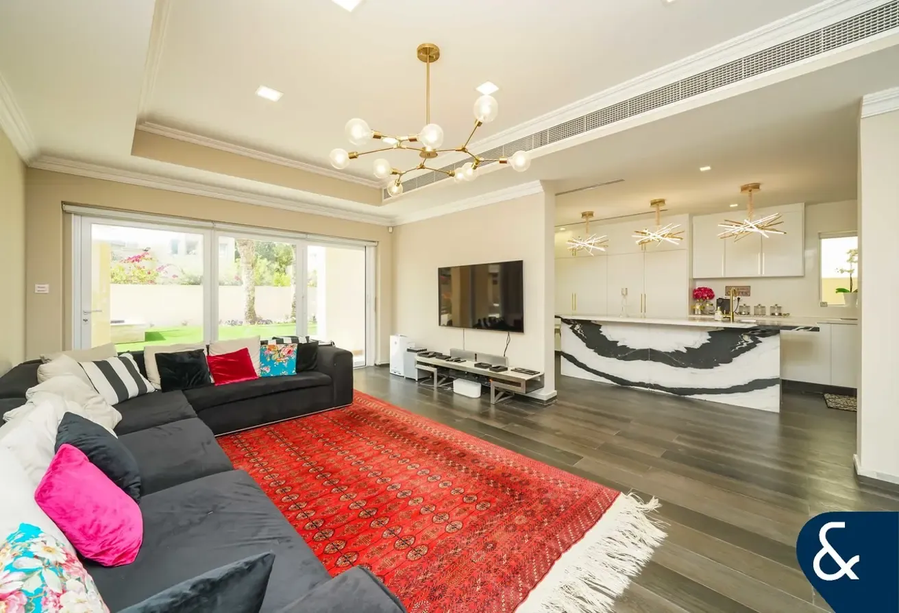 Corner Plot | 6 Bedrooms | Type 13.