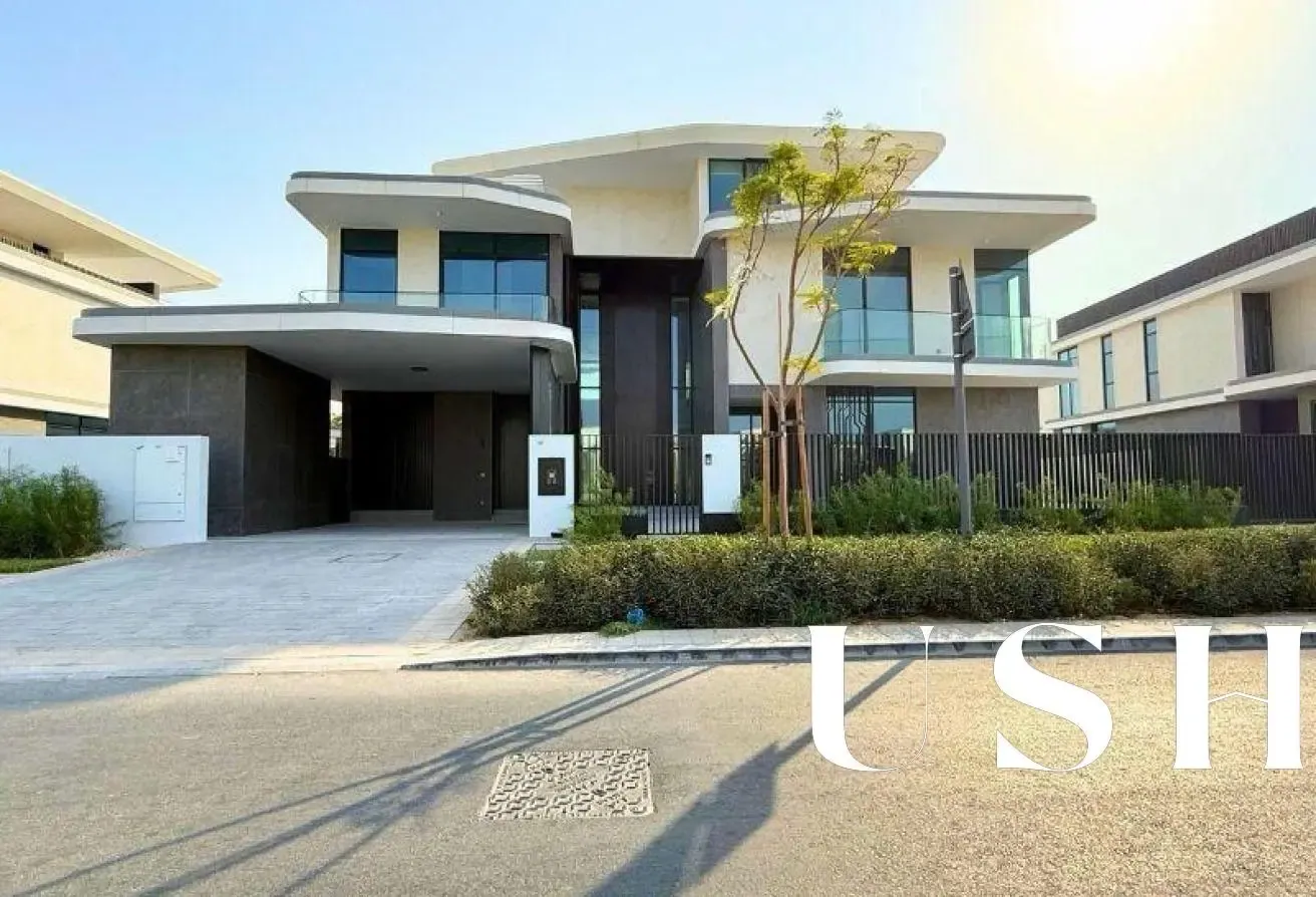 Exclusive | Majestic 6BR Ultra-Luxury | Huge Plot