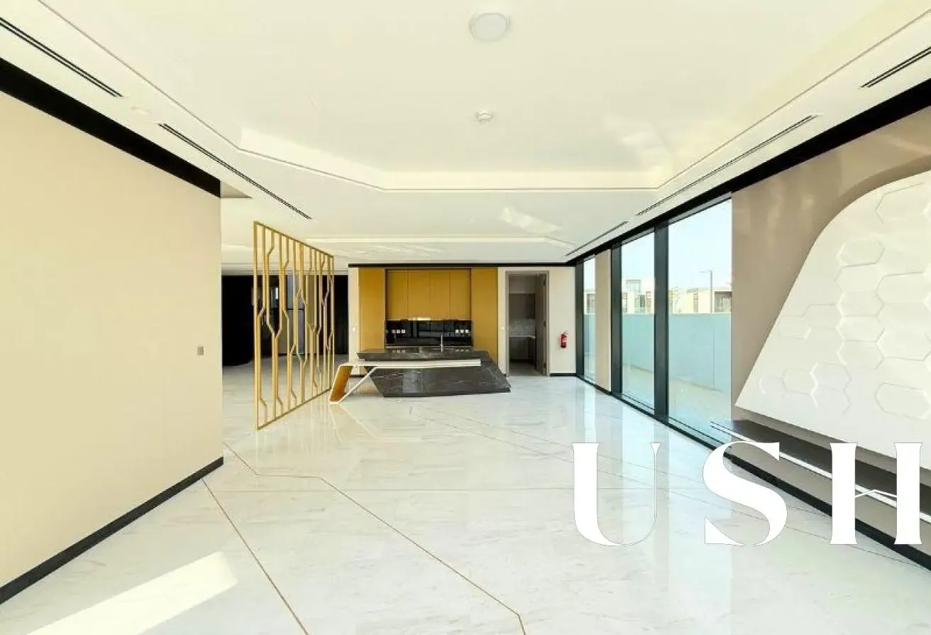 Exclusive | Majestic 6BR Ultra-Luxury | Huge Plot