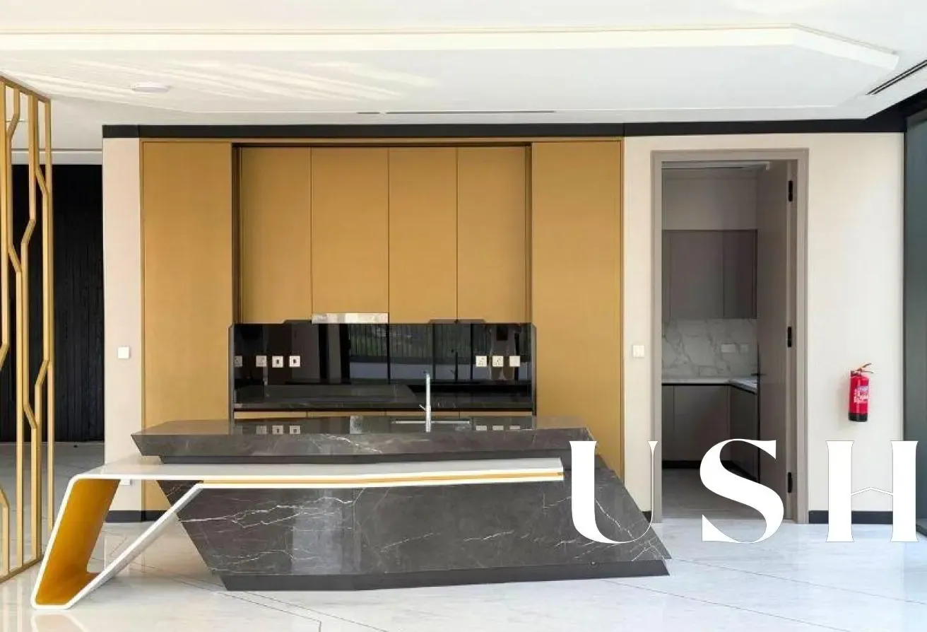 Exclusive | Majestic 6BR Ultra-Luxury | Huge Plot