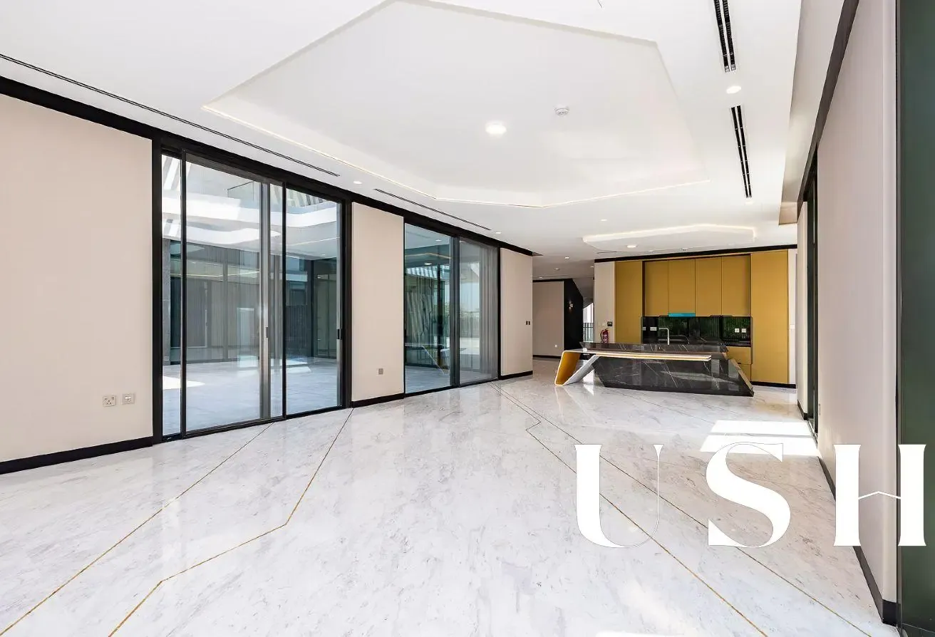 Majestic vista |Golf Course View| Basement parking