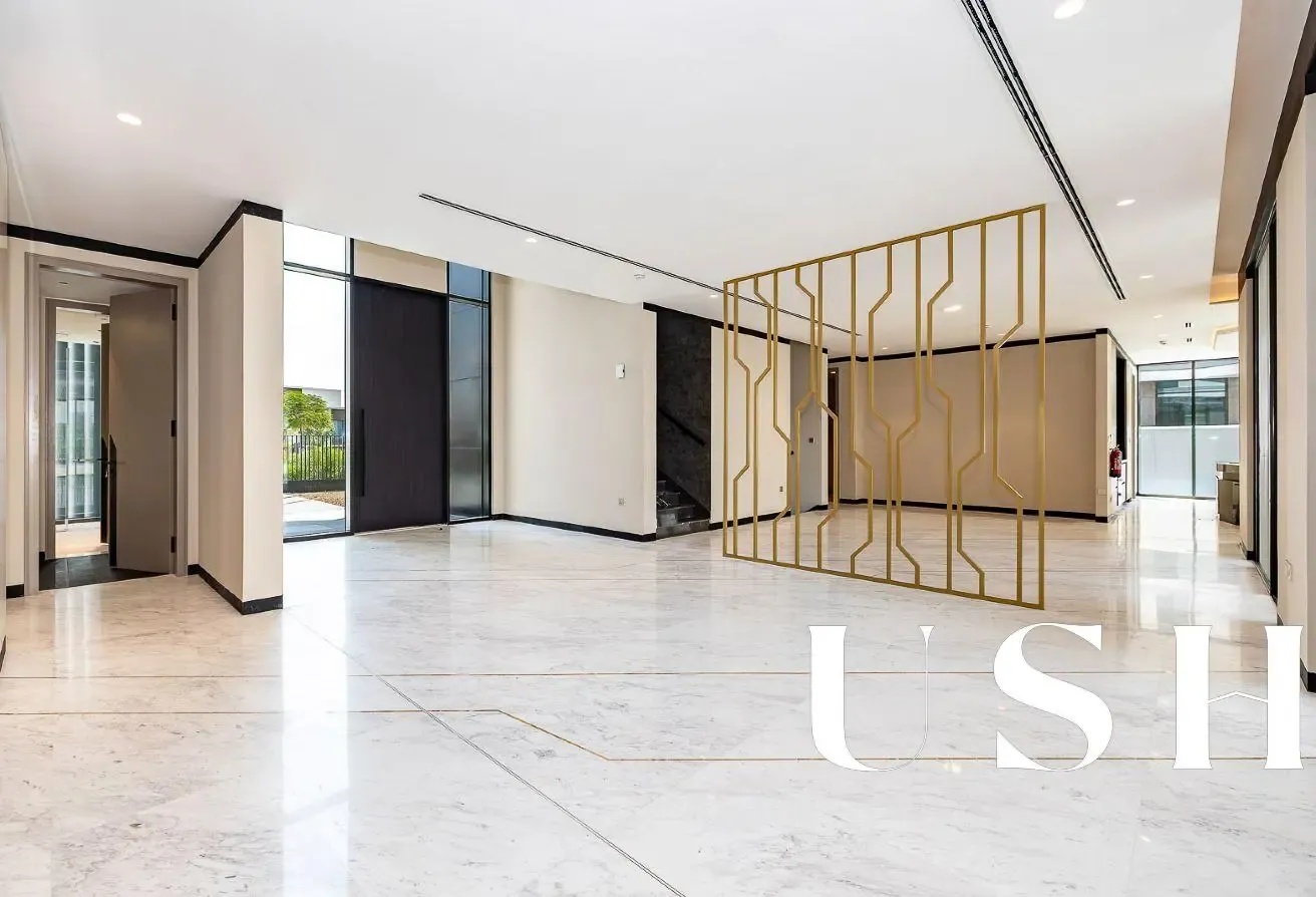 Majestic vista |Golf Course View| Basement parking
