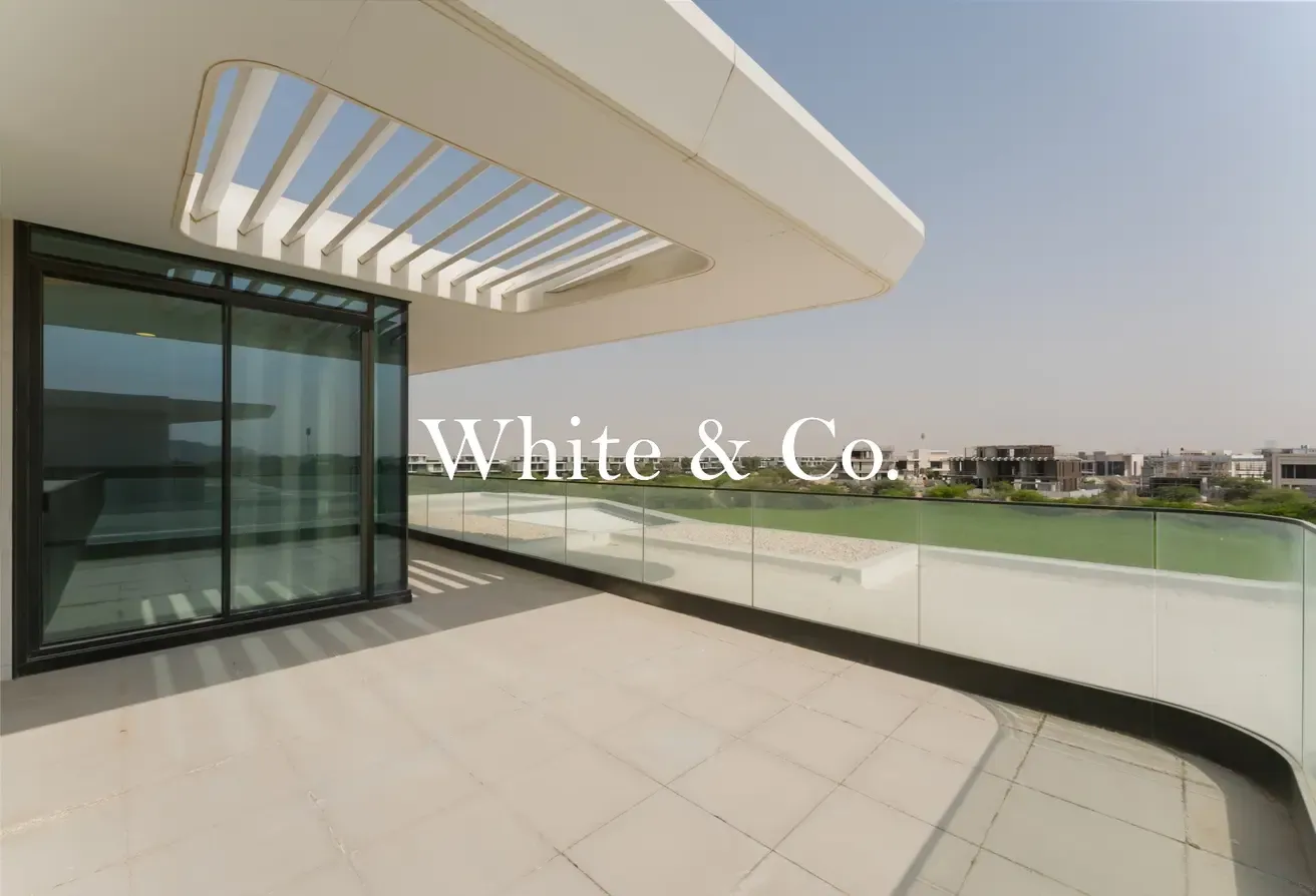 V10 Layout |Lamborghini| Golf Course View