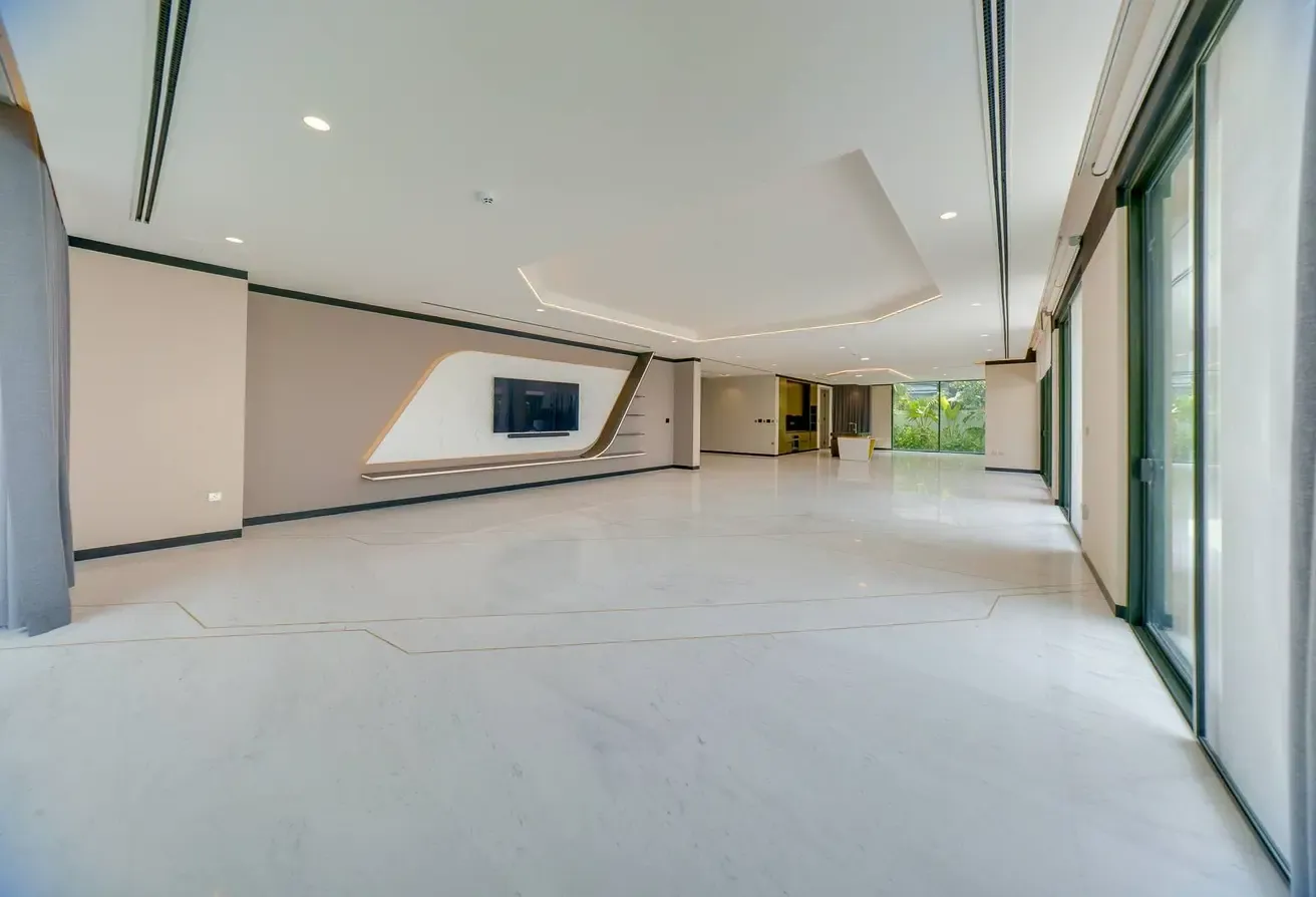 Best Golf Views | Landscaped/Pool| 6 Bed+2 Maid