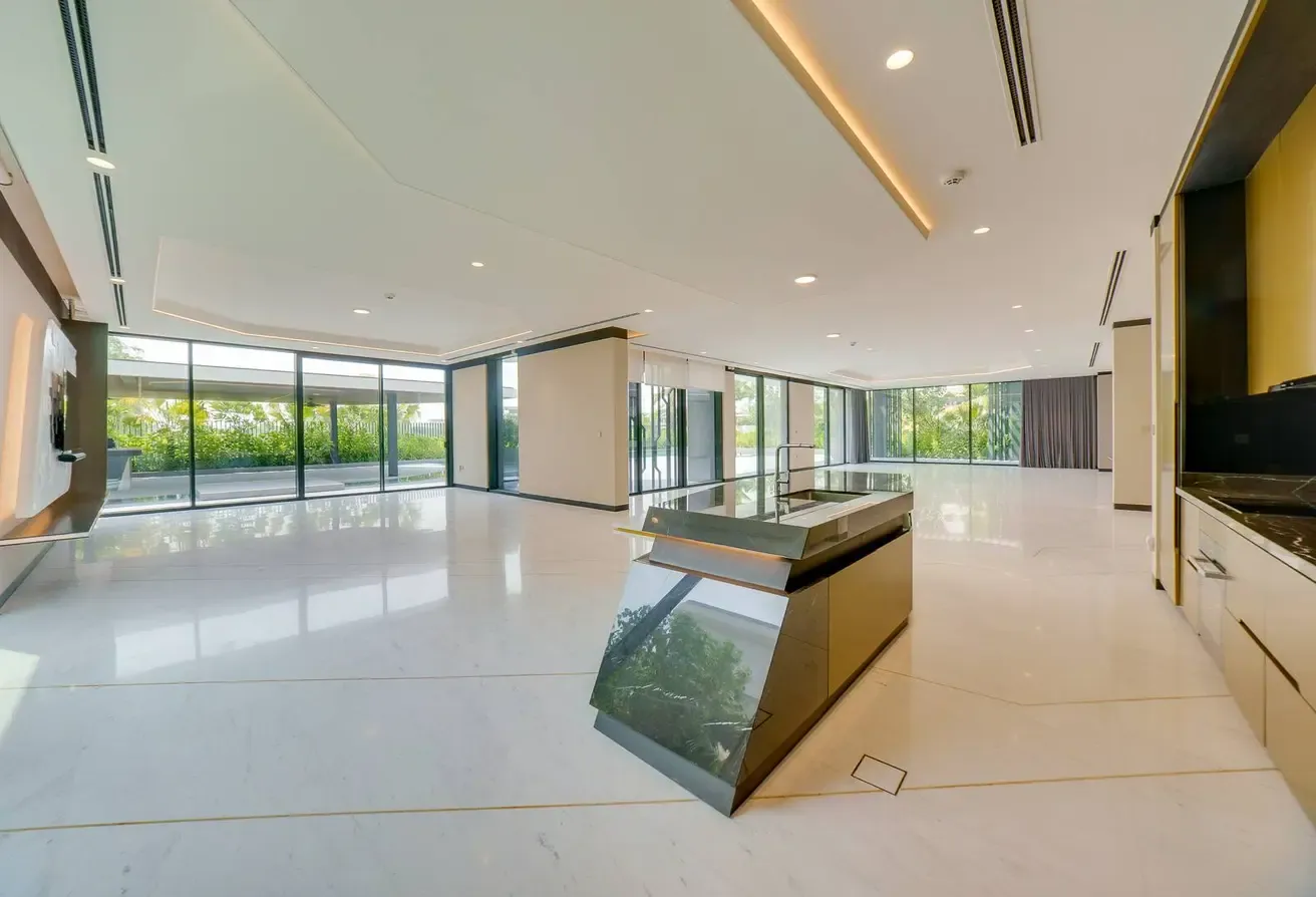 Best Golf Views | Landscaped/Pool| 6 Bed+2 Maid