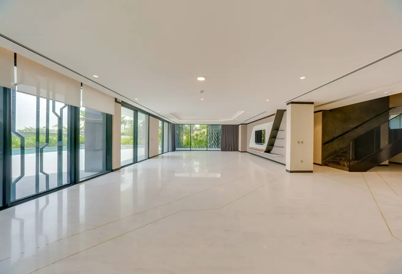 Best Golf Views | Landscaped/Pool| 6 Bed+2 Maid