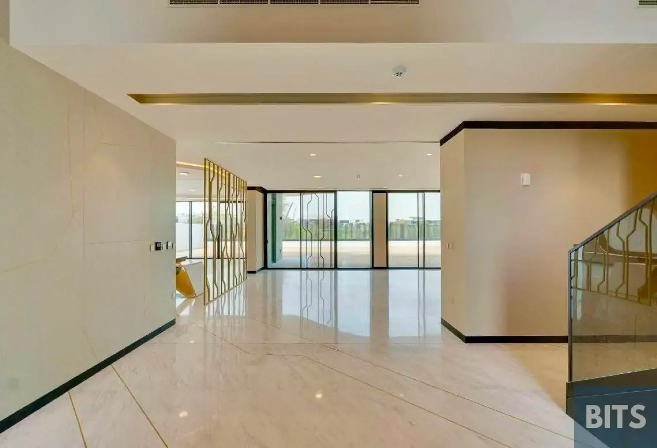 6BR | Lamborghini Villa | V10 | Golf Course View |