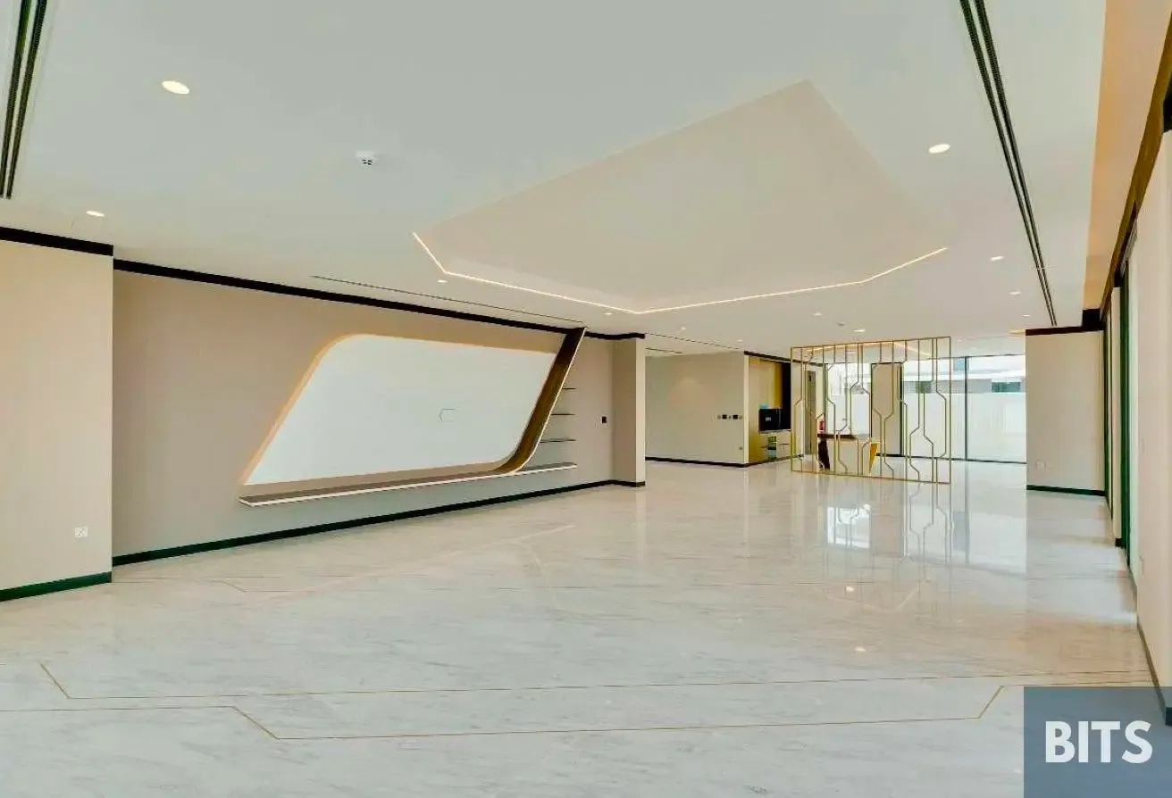 6BR | Lamborghini Villa | V10 | Golf Course View |