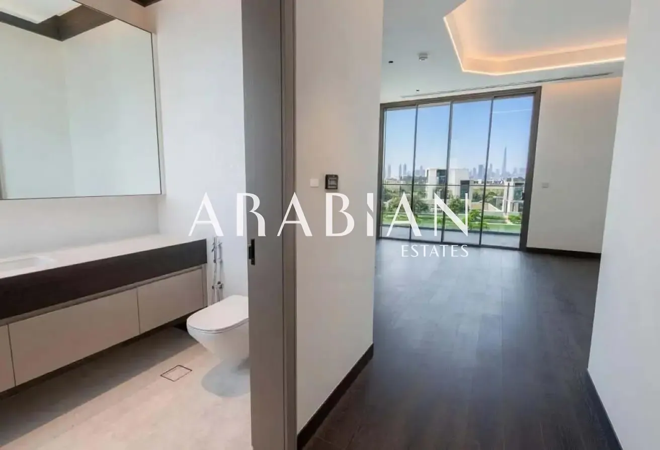 Golf Course | Vacant | Luxurious 6BR