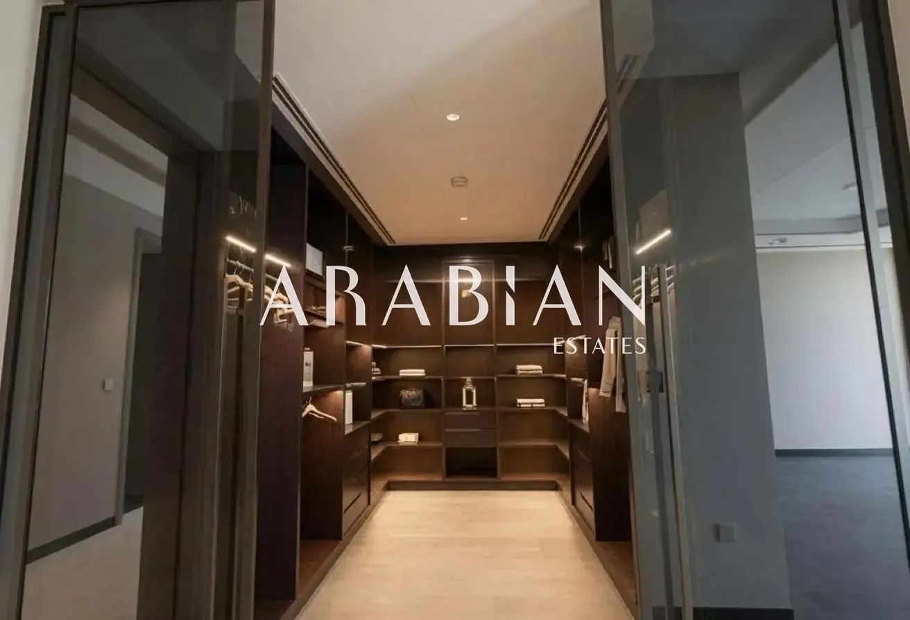 Golf Course | Vacant | Luxurious 6BR